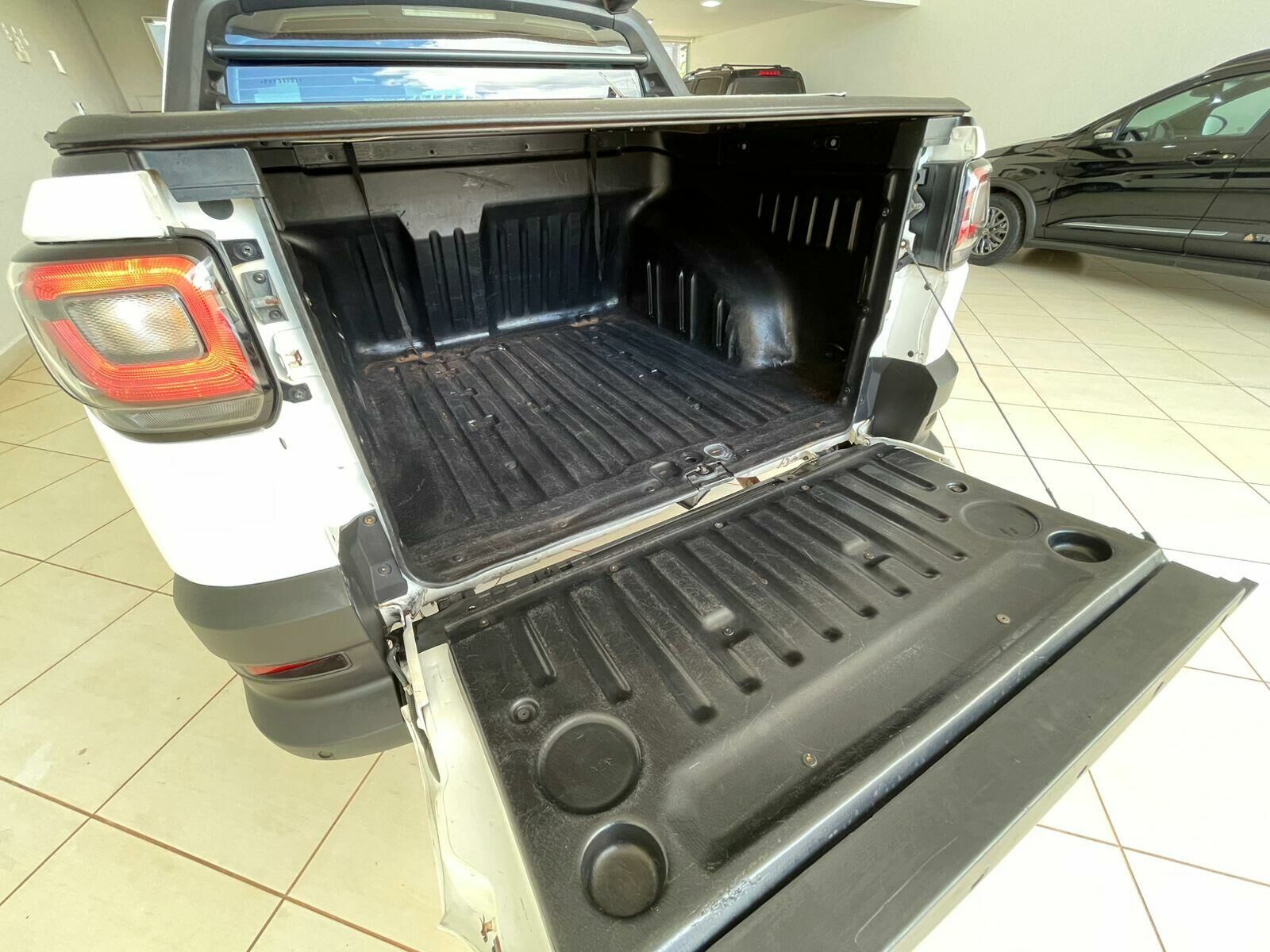 Imagem do veículo  FIAT STRADA FREEDOM CD 1.3